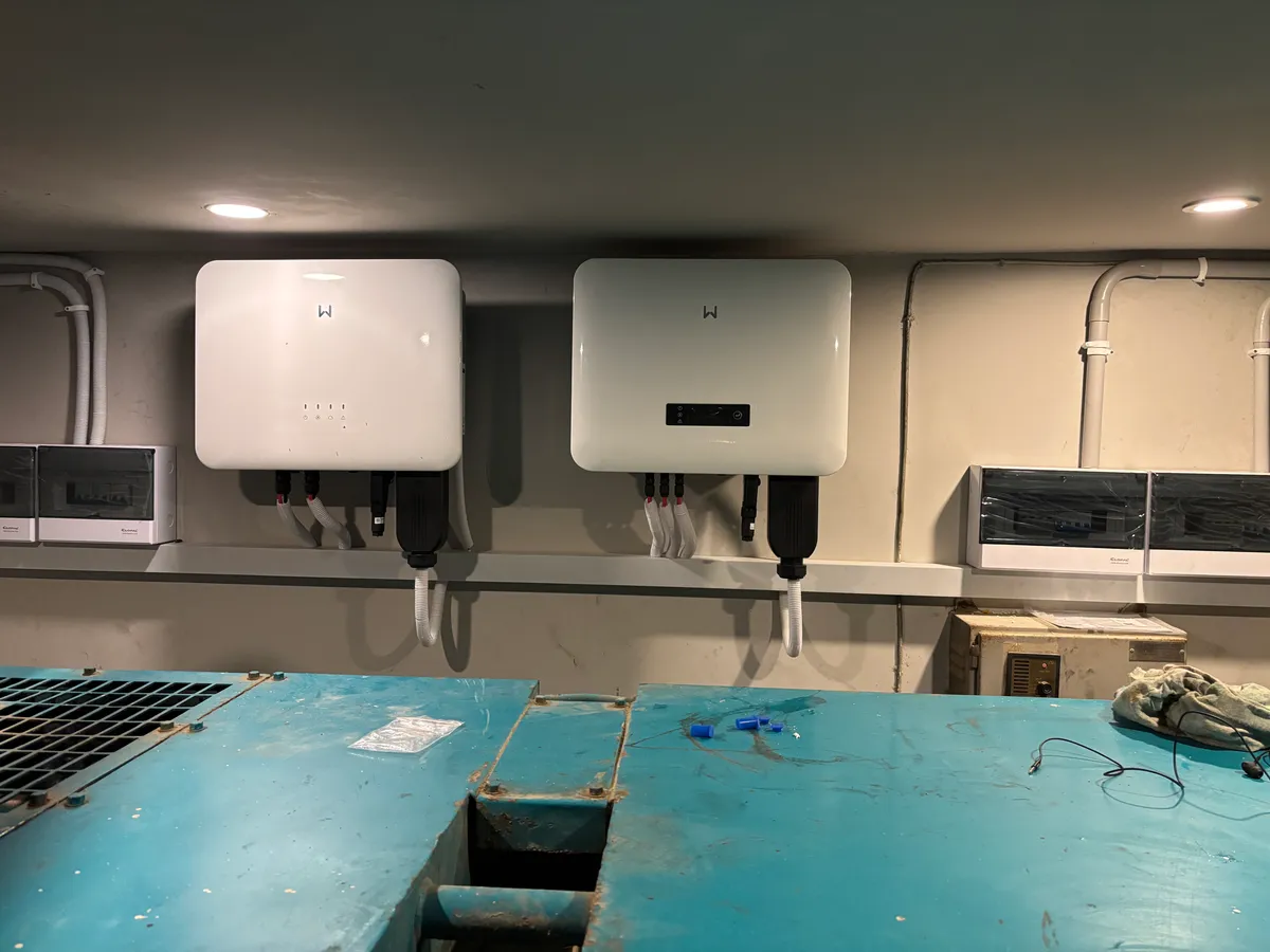 Grid-tied string solar inverter with app monitoring, installed by APC Solar in Karachi